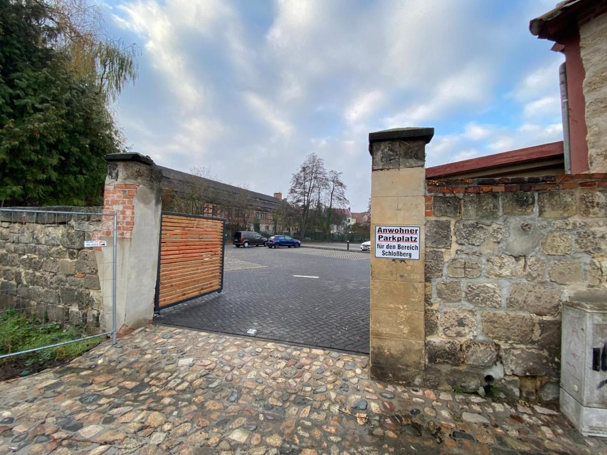 Helene Im Einzeldenkmal - Lange Gasse 29 *